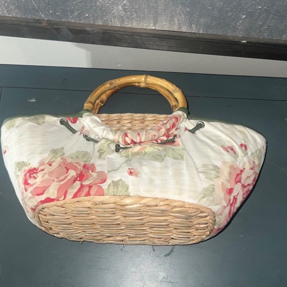 Amanda Smith Floral Tote with Bamboo Handles - Picture 2 of 7